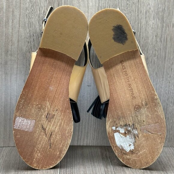 Saks Fifth Avenue Patent Sandals Women Size 8.5 Beige Maria Tasseled Sling Back - Picture 11 of 12